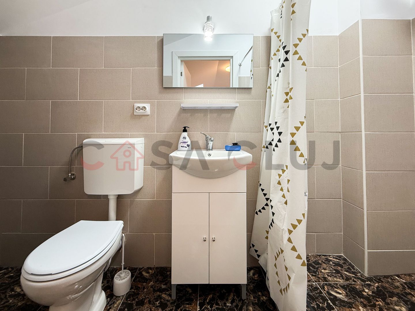 Apartament pe 2 niveluri, 2 dormitoare si 2 bai, Stejarului - Poză 8