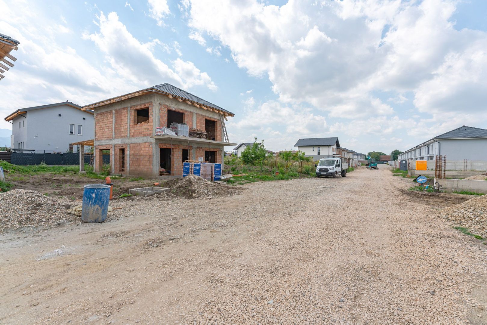 Casă Individuală în Bartolomeu, Brașov - Vânzare ”La Roșu”! - Poză 3