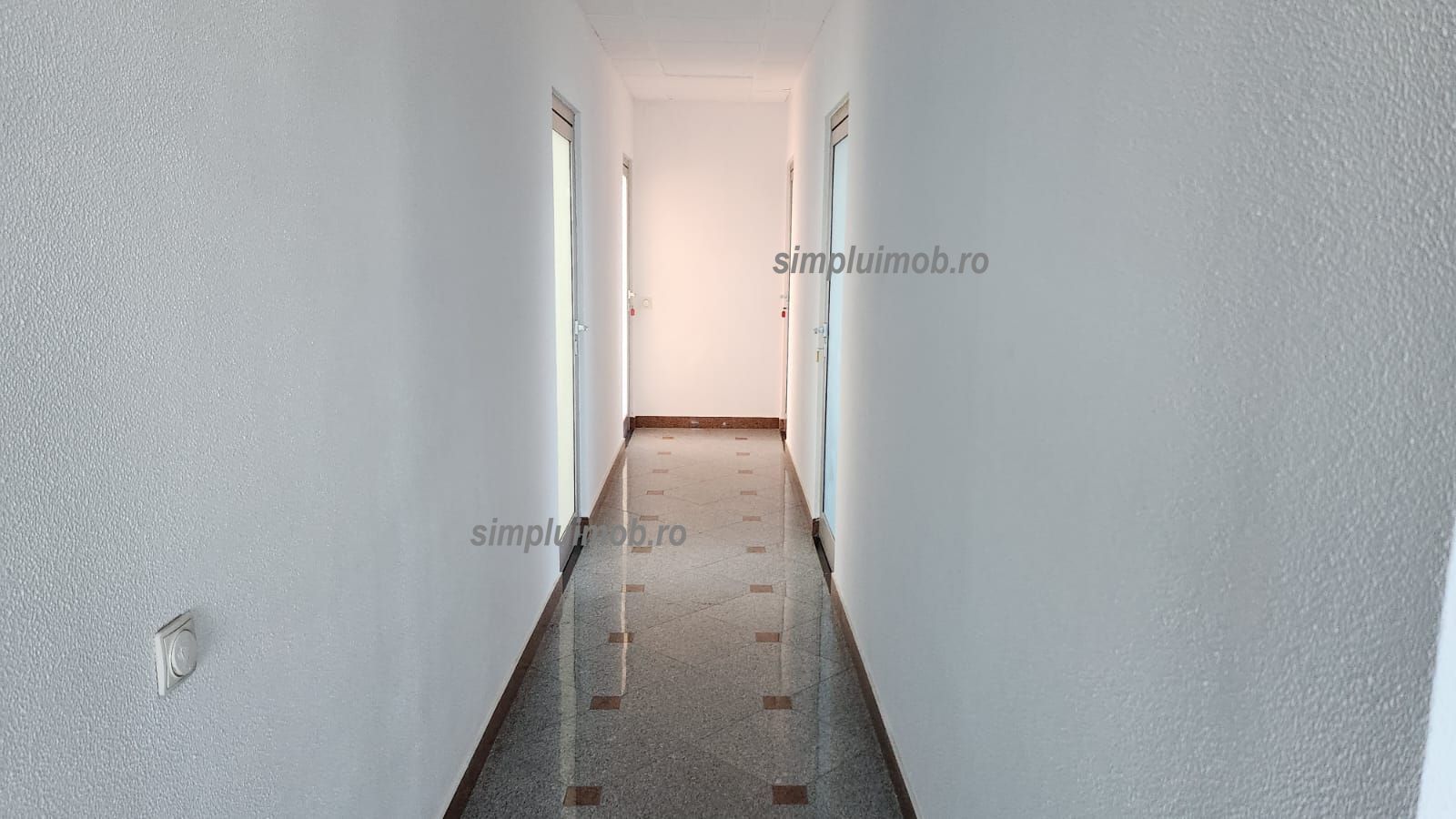 Clădire business de închiriat Bucureștii Noi 1250 cu parcare 850mp - Poză 15