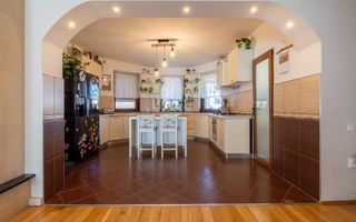 Casa individuala cu teren 750mp, garaj, beci, terasa - Dezmir - Poză 3