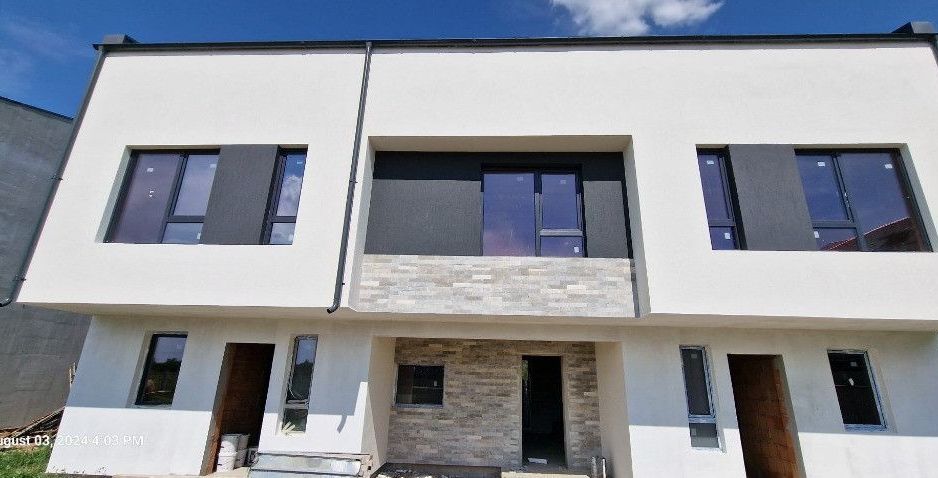Vile Otopeni-triplex: 110 mp utili + 100 mp gradina- comison 0 - Poză 2
