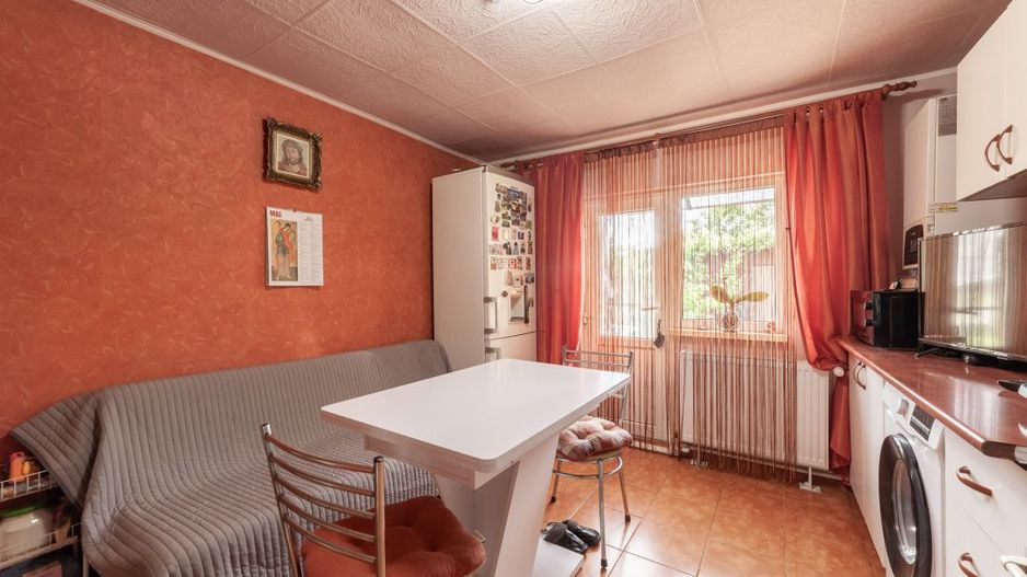 Casă de vânzare în Geamăna – Strada Fântânii ! - Poză 10
