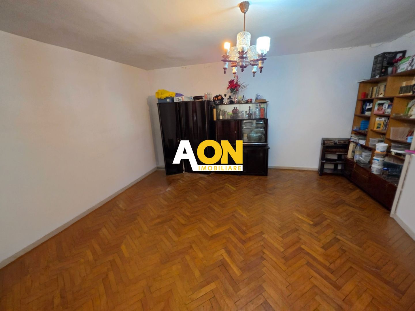 Casa 8 camere, cu 2 corpuri de cladire,  387 mp teren, zona Centru - Poză 13