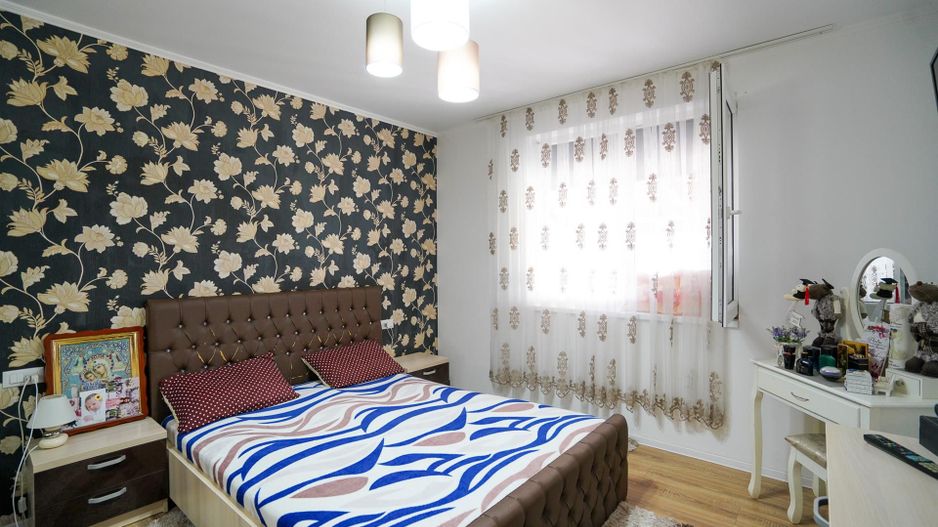 Casa la cheie la intrare in Santandrei - Poză 10