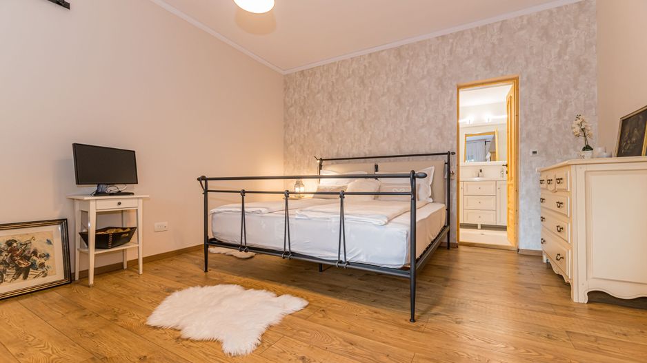 Vila de lux,  de inchiriat! Drumul Poienii! - Poză 26