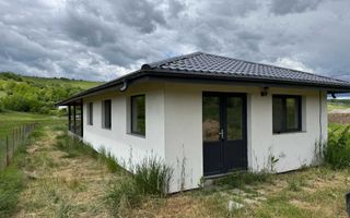 Casă de vânzare în Vorovești – teren generos de 1.142 mp, peisaj și liniște - Poză 1