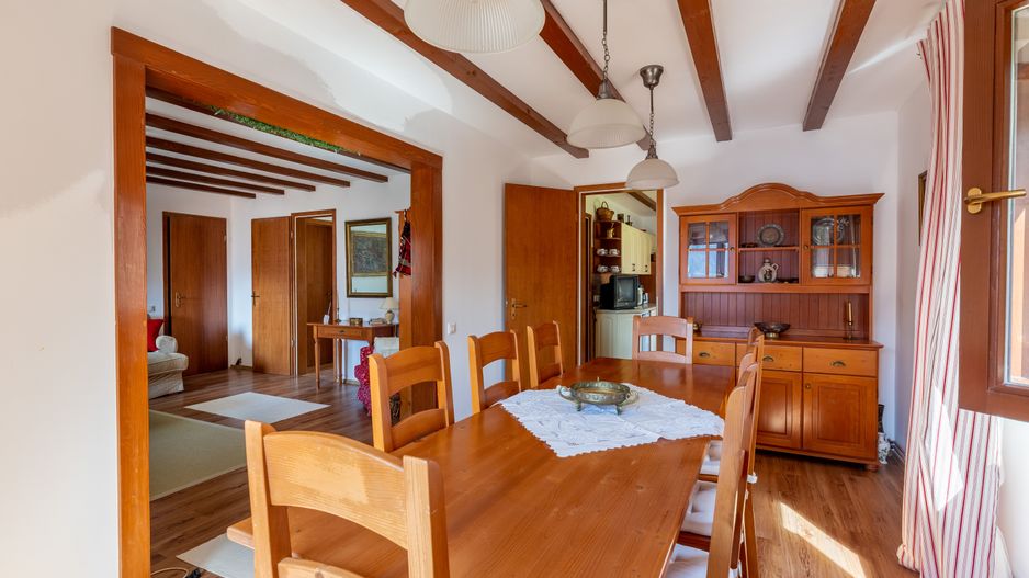 Casă de vacanță în Poiana Mărului. - Poză 5