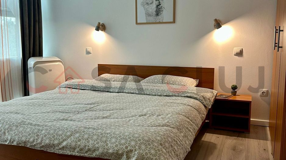 3 camere , etaj intermediar, Piața 1 mai! - Poză 14