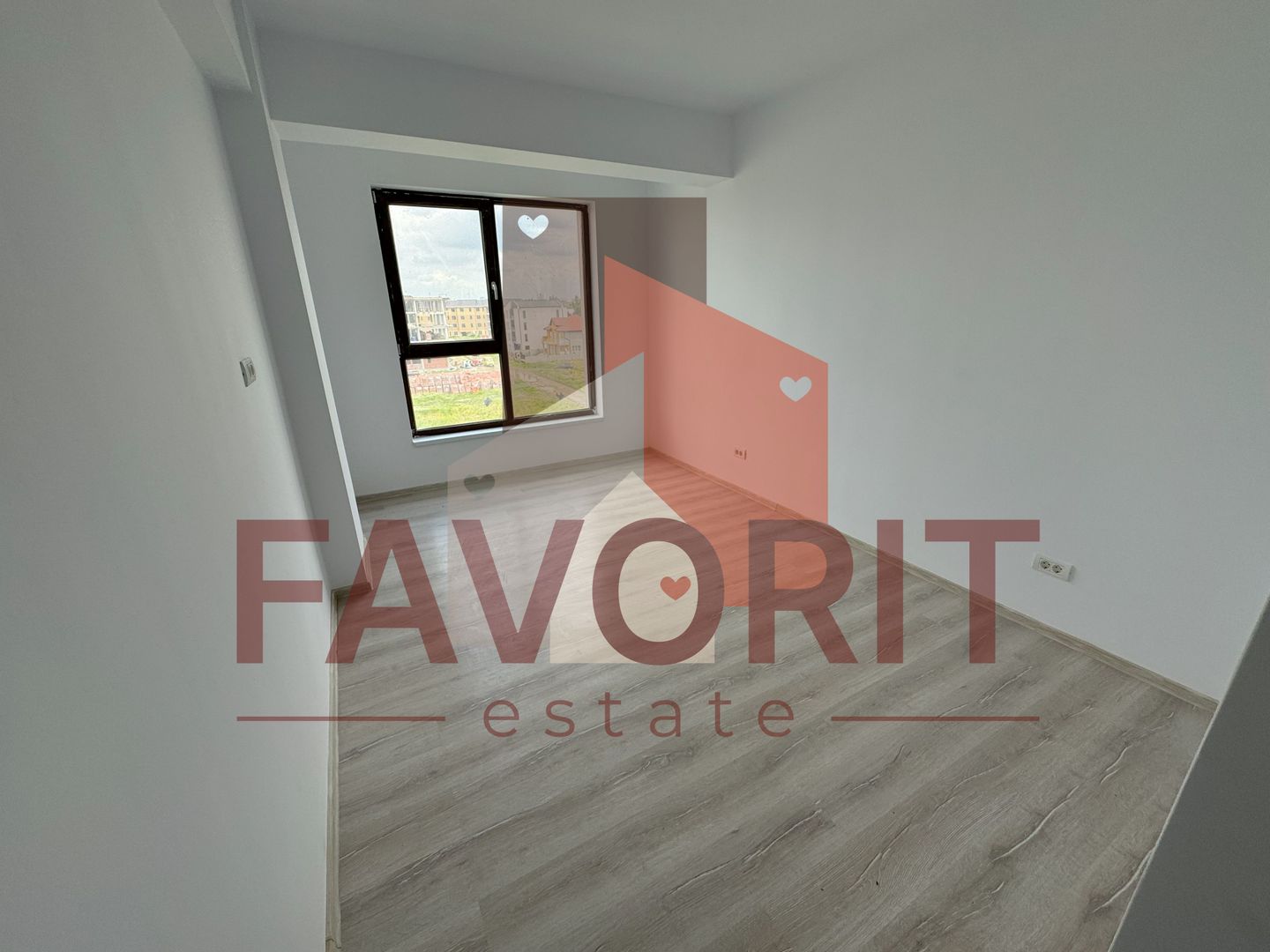 Langa ESO. 73 mp. Bloc nou cu lift. - Poză 5