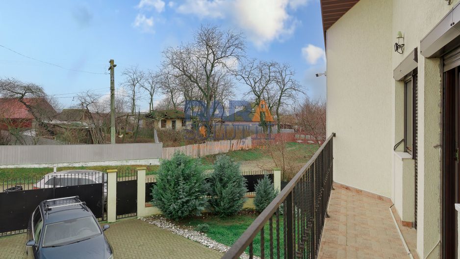 Casă cu 3 dormitoare și 2600 mp teren - Poză 12