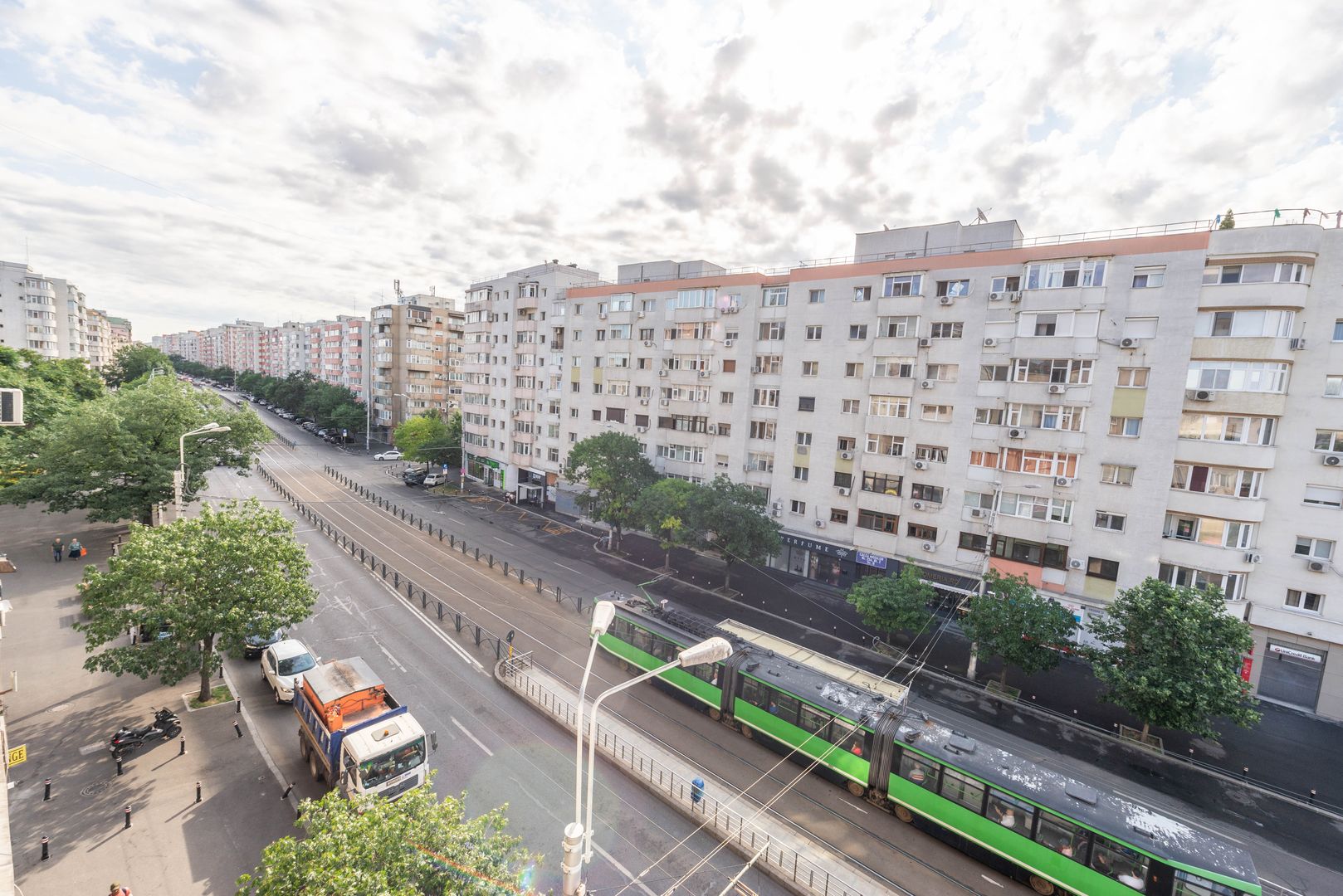 Apartament 4 camere de vanzare 104 mp, Central, Calea Mosilor - Poză 1