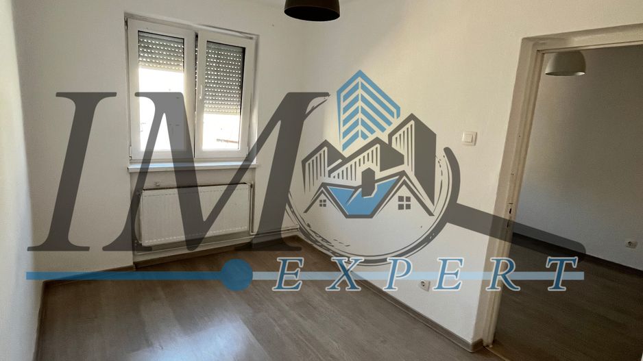Apartament cu 3 camere renovat de vânzare in Sebeș - Poză 3