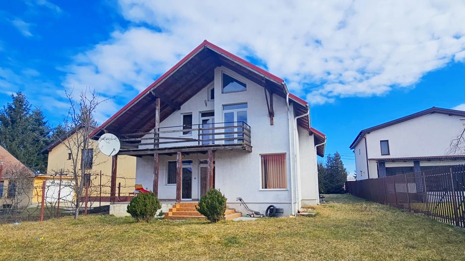 Harman, casa 2006, teren 1000mp, 2 garaje - Poză 1