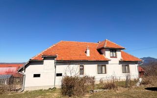 Casă tradițională cu 1800 mp teren  în Sohodol, Bran | Priveliște superba - Poză 4