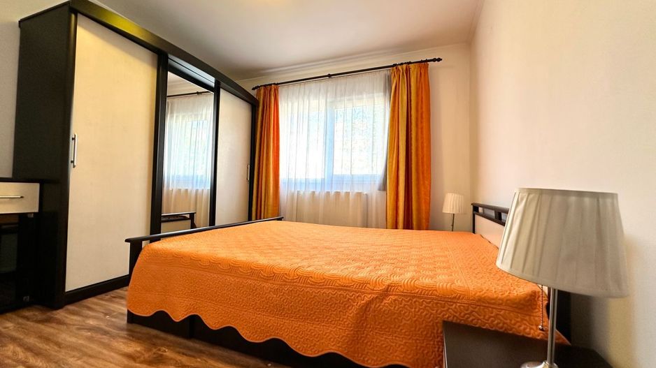 Apartament 3 camere zona Tractoru cu loc de parcare si boxa - Poză 10