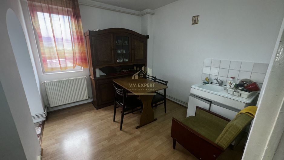 APARTAMENT 2 CAMERE, CAMPULUNG, ETAJ 3, GRUI - Poză 6