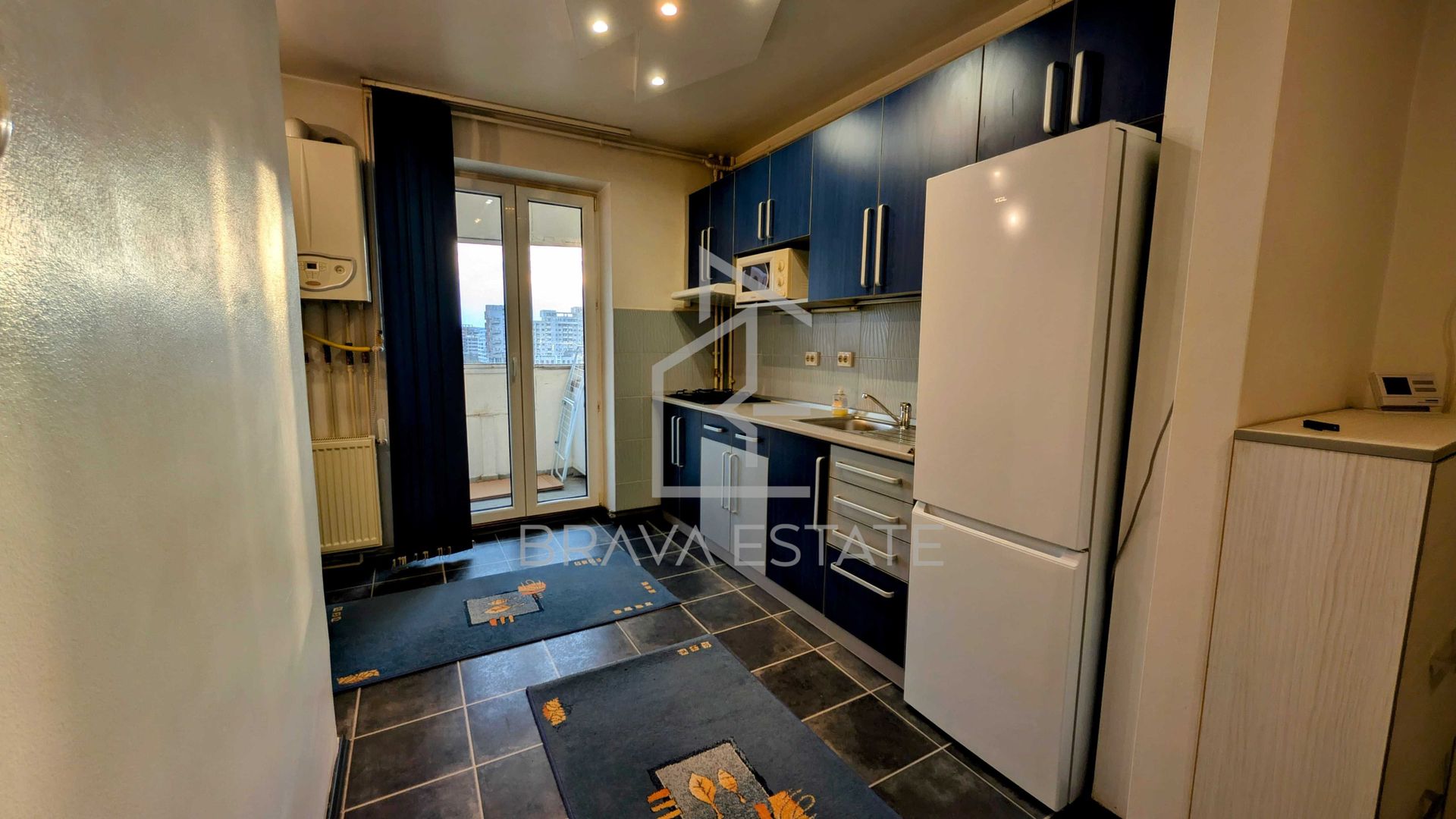 Apartament 2 camere, balcon, zona Marasti - Poză 1