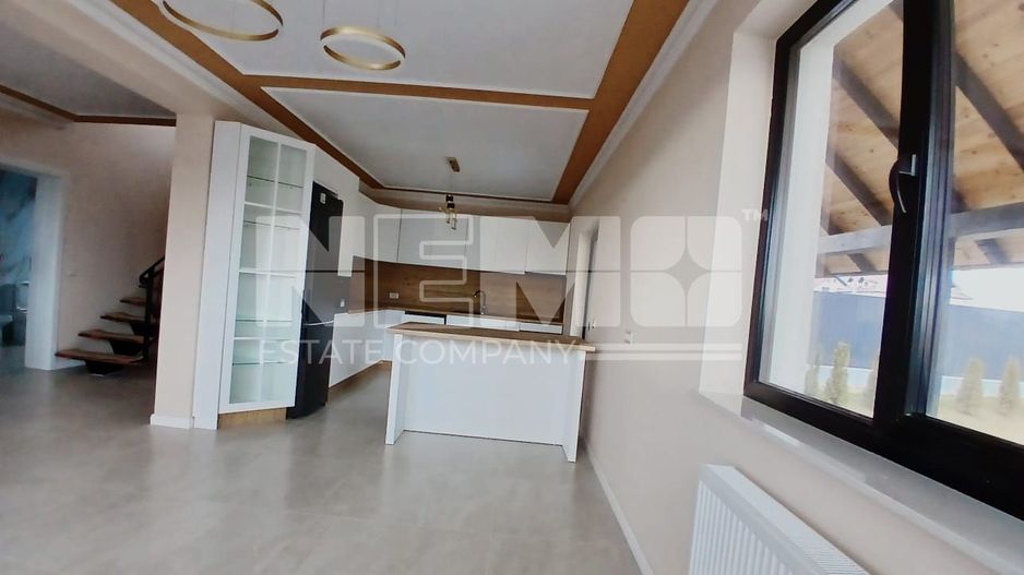 Casă Tip Oglinda I Mitocul Dragomirnei I Suceava I PREȚ: 175.000 € - Poză 16