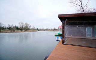 👉 Vilă spectaculoasă pe lac – Ghermănești | 573 mp | Terasă, ponton, - Poză 9