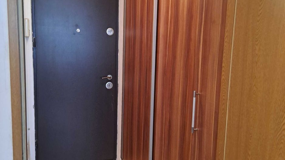 Garsoniera Iancului - Elev Stefanescu, et. 9/10,  an 1980, metrou - 7 min - Poză 3