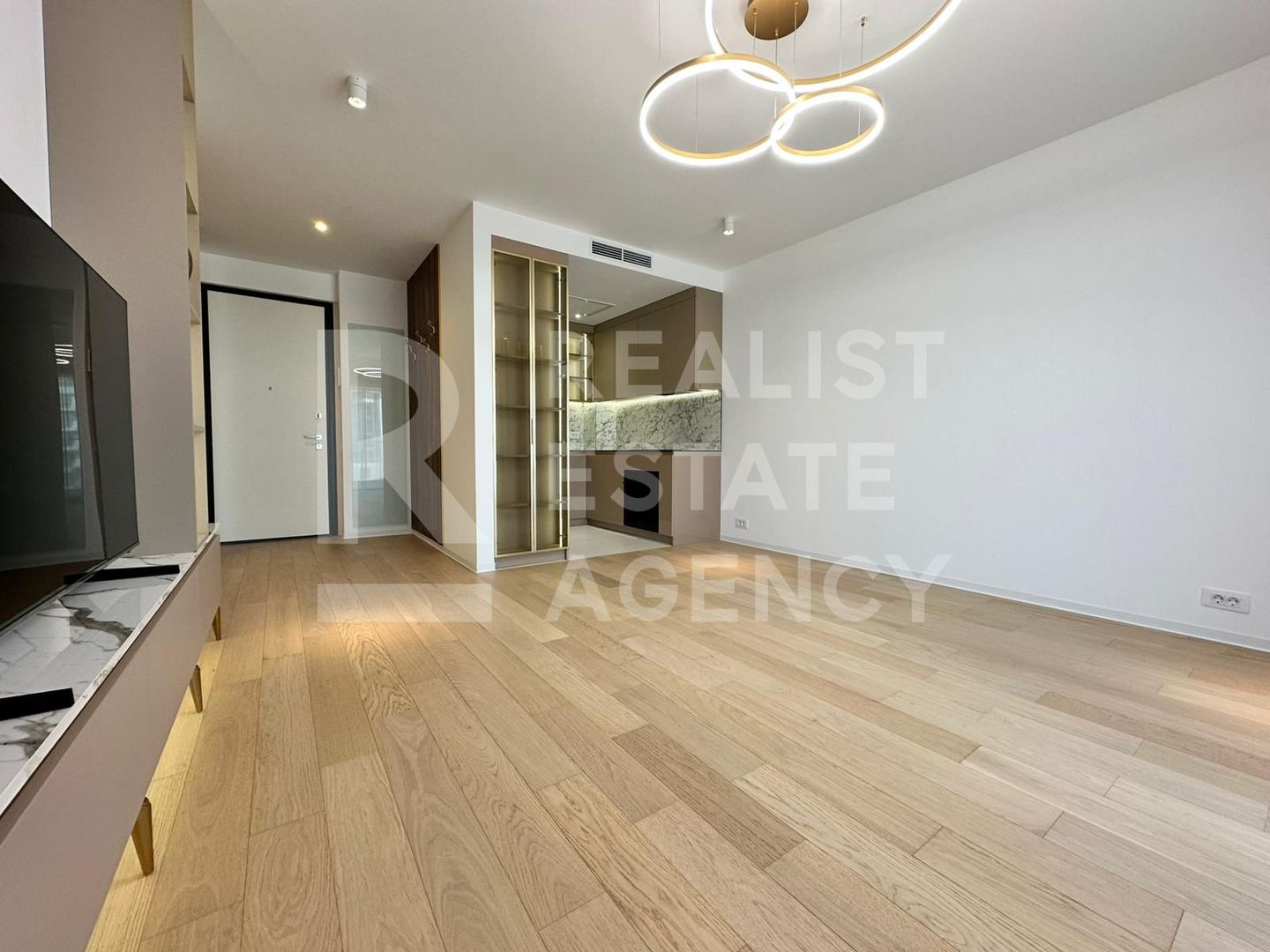 Apartament cu 2 camere - Poză 3