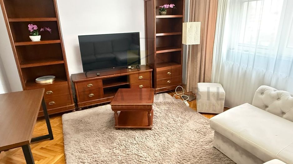 Apartament 2 camere, Hala Centrala, etaj 8, vedere panoramica, renovat - Poză 4