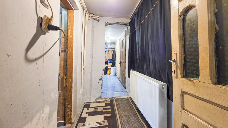 Ghencea – Casă individuală cu mare potențial, poziție excelentă ! - Poză 7