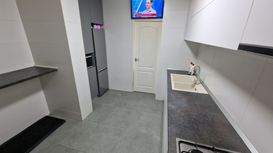 De vânzare: apartament 3 camere - Drumul. Taberei - metrou - Poză 4