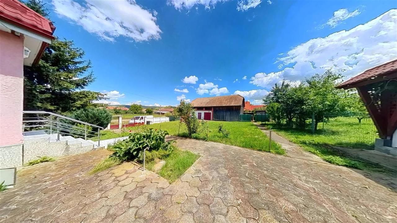 Liniste si aer curat - casa in zona pitoreasca Voiniceni, Mures - Poză 7