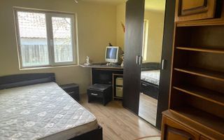 Casa in Predesti - Poză 4