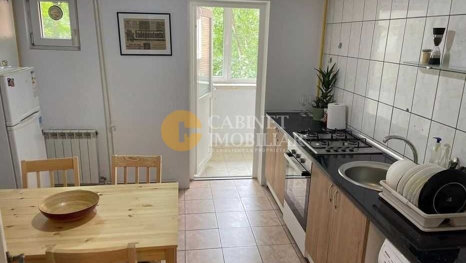 Vinzare apartament 2 camere Arcu Iasi - Poză 1