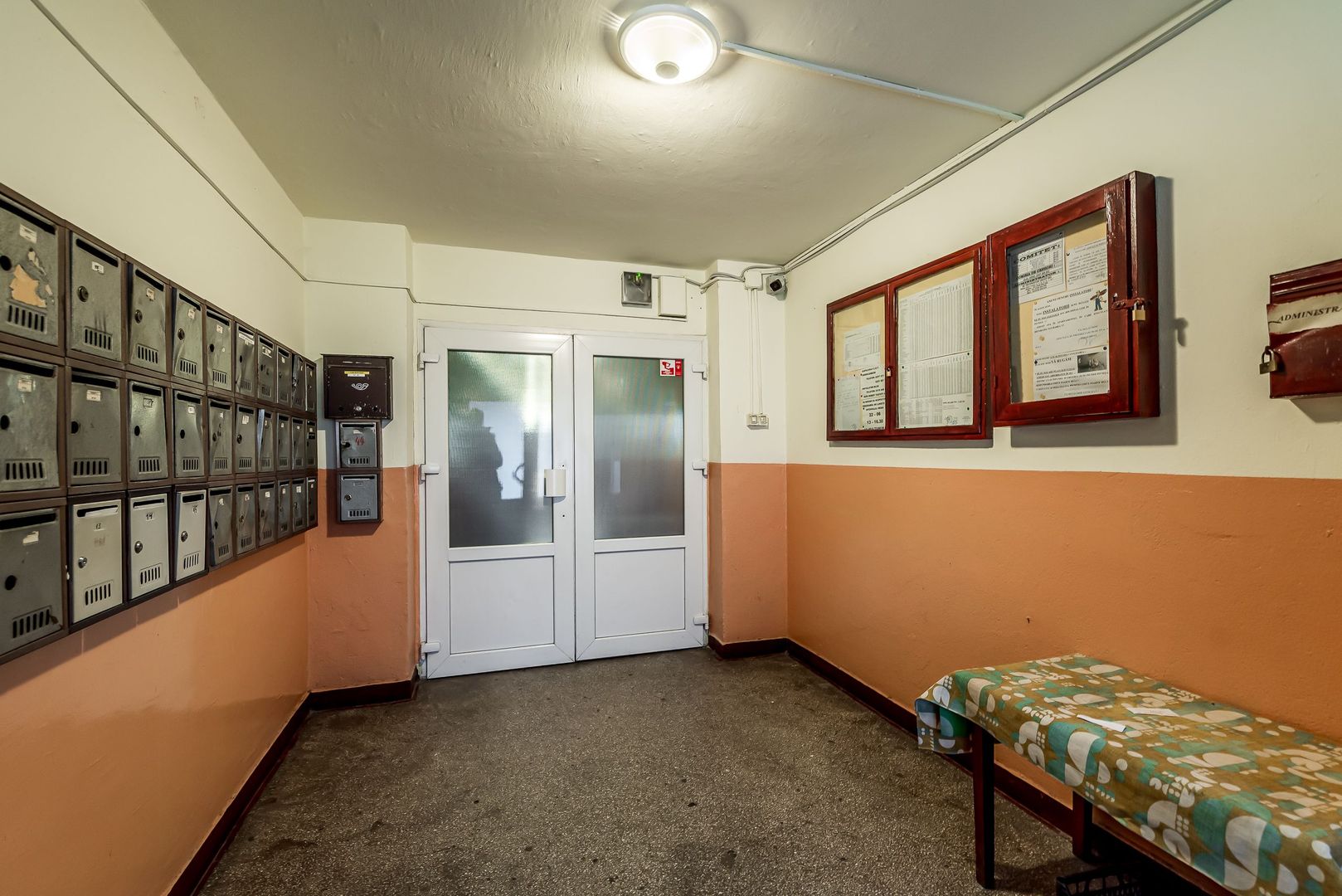 Apartament cu 2 camere, complet mobilat–Arad, zona Vlaicu, Str. Hațeg - Poză 12