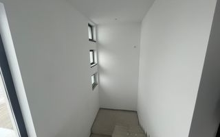 Sacalaz individuala P+E,Terasa,balcon,2 bai,5 camere,2 F.s - Poză 12