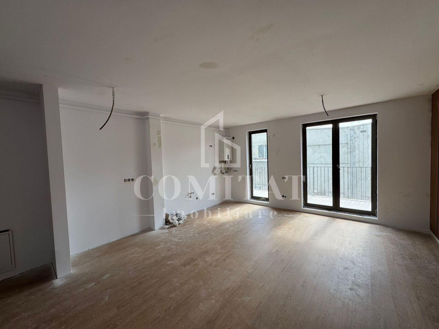 Apartament la etaj intermediar | Bloc exclusivist | Eroilor - Poză 3