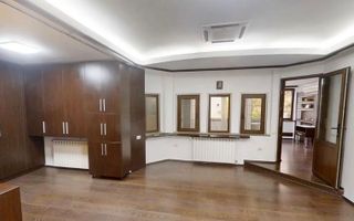Apartament 5 camere,  Etaj integral vilă monument arhitectural - Poză 24