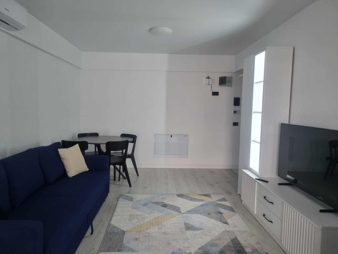 AP. 2 CAMERE SUN ROYAL VIEW, LOC PARCARE, BLOC NOU, METROU 8 MINUTE - Poză 1