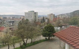 Apartament mare, luminos și spațios cu o grădină de vis în Grigorescu - Poză 7