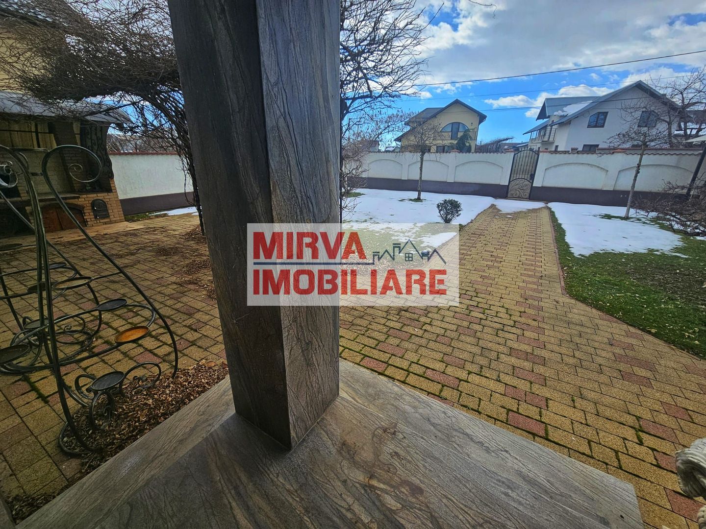 Vilă spațioasă Strejnicu S+P+1E+M, 8 camere, garaj, teren 595 mp - Poză 87