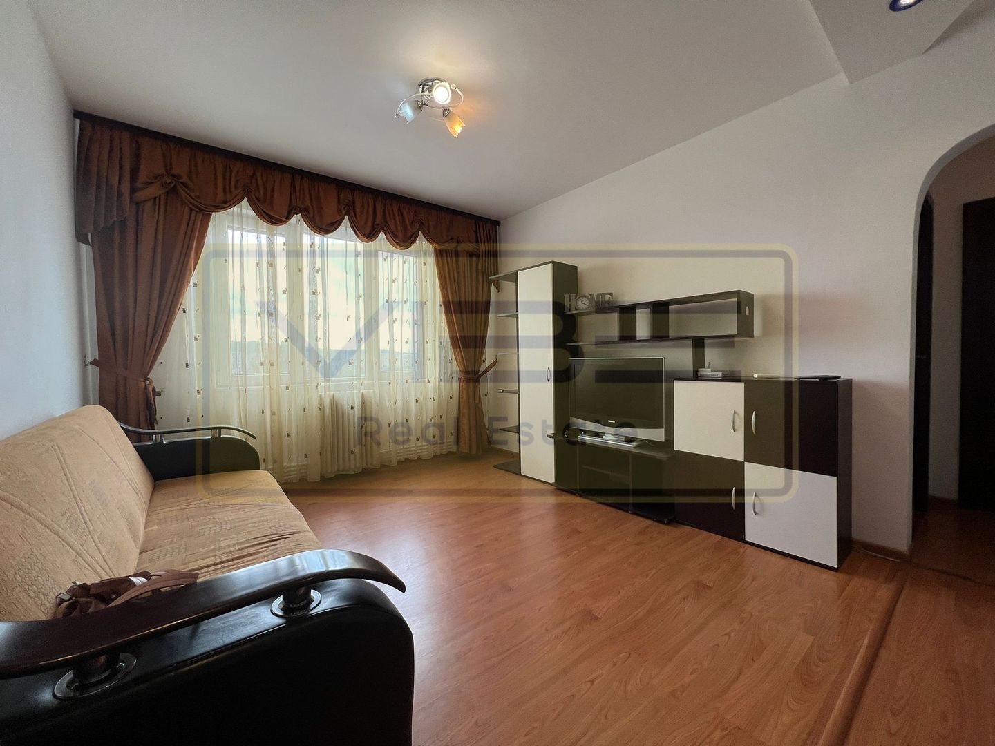 Apartament 3 camere zona Garii - 10 min Copou - Poză 1