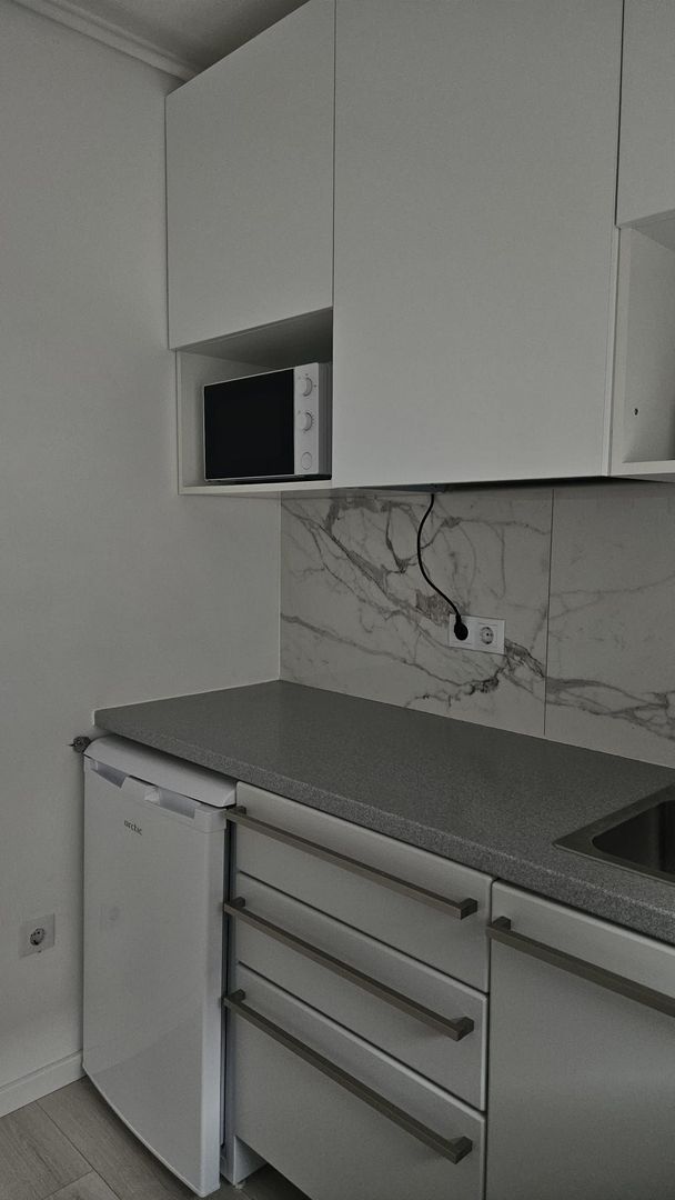 Crinului Residence - Studio Modern  Etajul 1 - Parcare Subterana - Poză 14