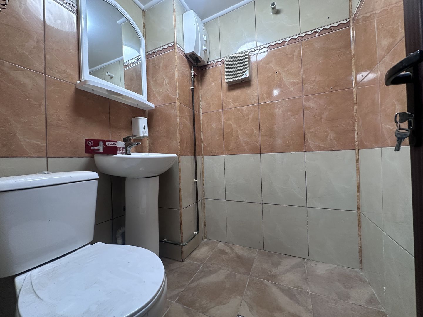 Între dealuri, viță de vie și liniște deplină! Vanzare casa in Prahova - Poză 22