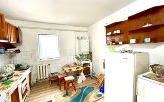De vânzare apartament cu 3 camere decomandat, zona Capăt 1 - Poză 5