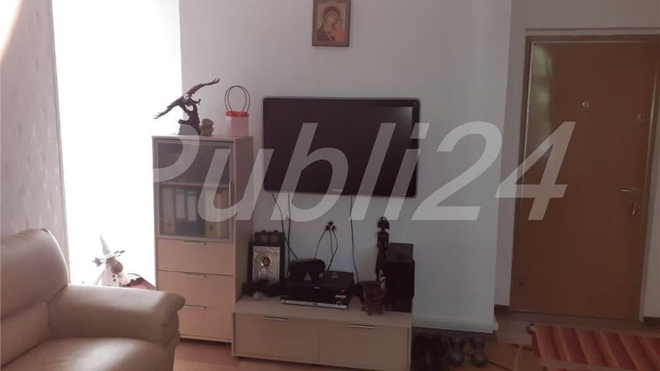 De vanzare Apartament 2 camere Universitate sect 1 - Poză 2