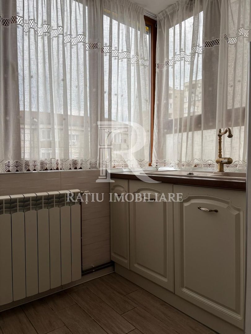 Apartament cu 3 camere | Etaj 3 | Decebal | Oradea - Poză 12