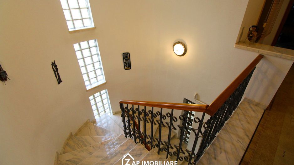Unirii - Casa Zona Romcab -  400mp - 1259 mp teren - Garaj dublu - piscina - Poză 21