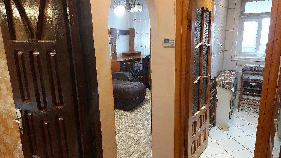 Garsonieră de închiriat – Siderurgiștilor, etaj 3 - Poză 1