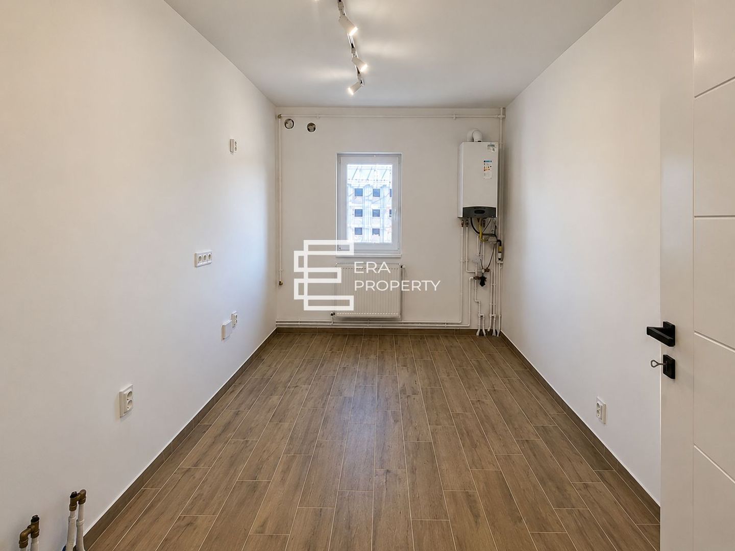 Apartament 3 camere complet renovat, 68.5 mp utili, etaj 1, Sibiu - Poză 2