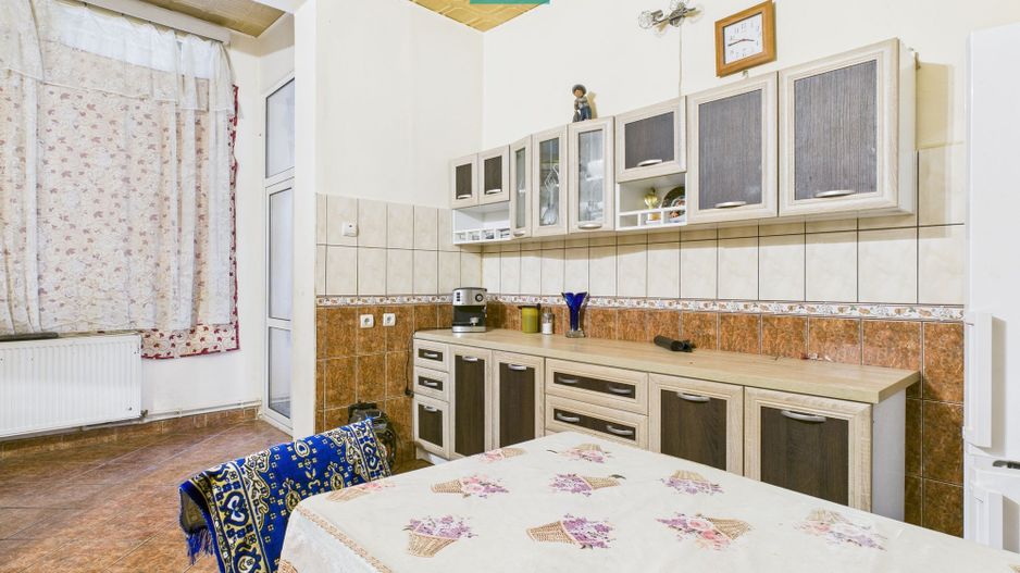 CONAC IMPRESIONANT ÎN GHIOROC - Poză 31