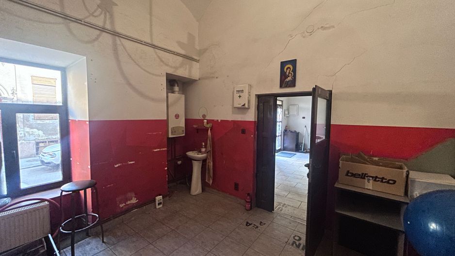 Spatiu comercial de vanzare zona Bou Rosu - Poză 8