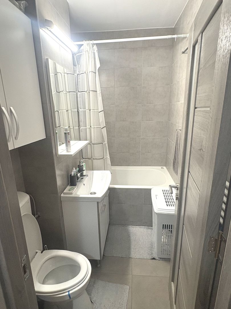 Apartament de închiriat, strada Republicii - Poză 2